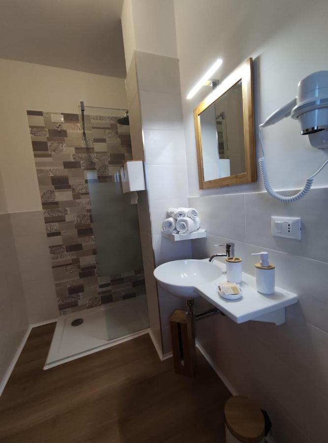 Loremi Rooms แตร์โมลิ ภายนอก รูปภาพ