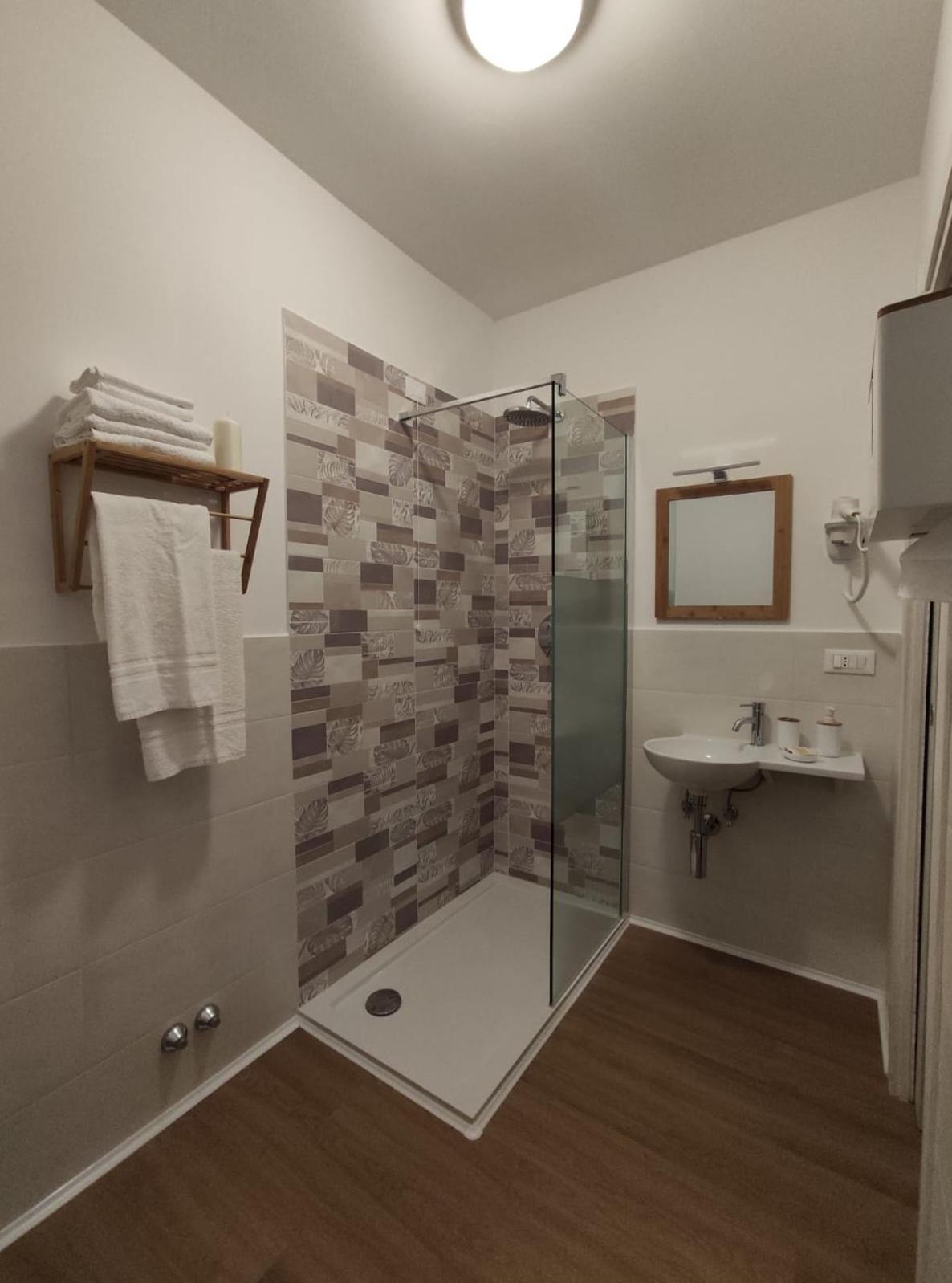 Loremi Rooms แตร์โมลิ ภายนอก รูปภาพ